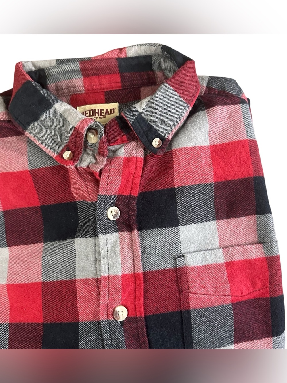 RedHead Plaid Flannel Button Up Shirt Men’s Medium Red Gray Black Cotton